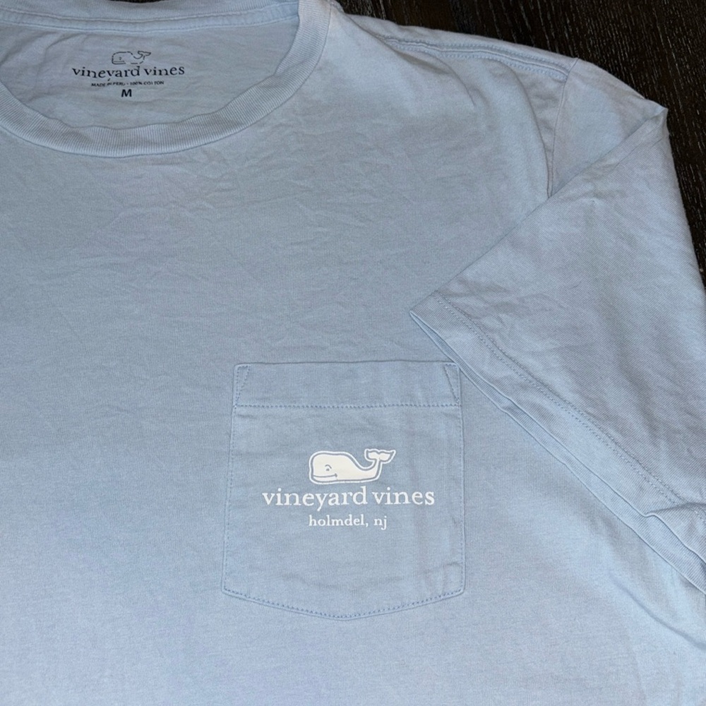 M Men’s Vineyard Vines holmdel nj Tshirt